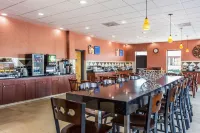 Comfort Inn Fort Mill Amusement Park at Carowinds Blvd - parking
