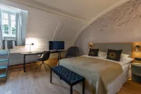 Boutique Hotel Sonne Küsnacht - Zurich فنادق في Adliswil