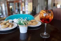 Gran Hotel Vicente Costanera - Breakfast