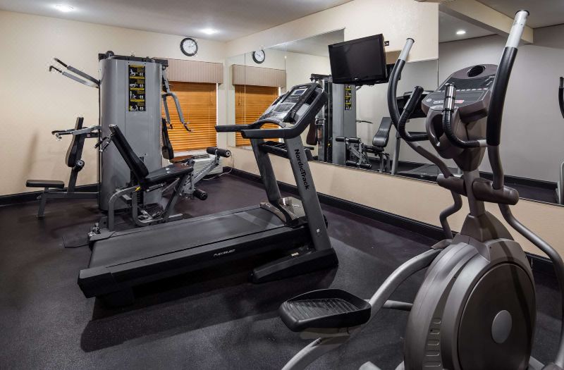 Best Western Plus Kansas City Airport-KCI East photo 3