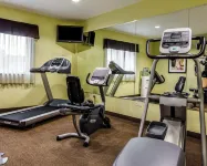Suburban Studios Cedar Falls - Kuntosalit