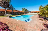 Hospitality Carnarvon, SureStay Collection by Best Western - Kolam Renang
