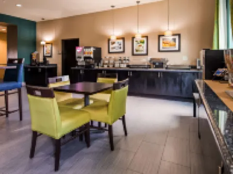 Best Western Plus Carrizo Springs Inn  Suites Hotels in Dimmit County