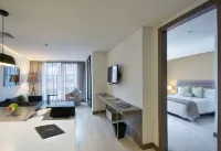 100 Luxury Suites - 5-Star