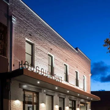Hougoumont Hotel