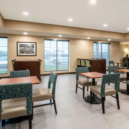 Comfort Inn and Suites Ames Near Isu Campus