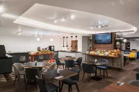 Holiday Inn ROCHESTER - CHATHAM by IHG - servizio colazione