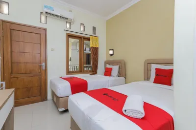 OYO 91292 Pondok Inap Shofwa 1 Pasar Ikan Kalanganyar 주변 호텔