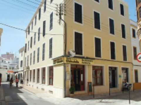 Sagitario Hostal Ciutadella シウタデリャのホテル