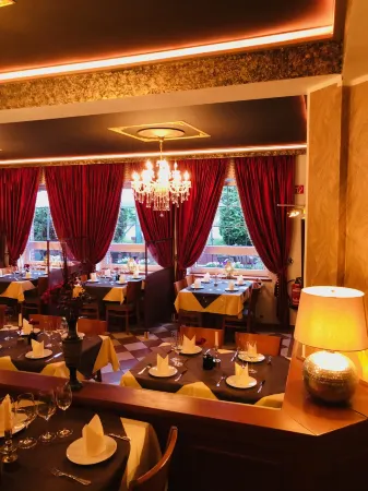 Hotel Restaurant Oliva Отели в г. Нордвальде