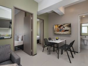 The Suites at Torre Lorenzo Malate