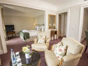 Hôtel des Trois Couronnes & Spa - the Leading Hotels of the World
