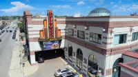 HomeTowne Studios Conference Chicago - N Aurora/ Naperville Hotels in North Aurora