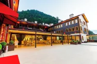 Flora Uzungöl Resort Hotel
