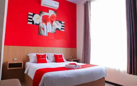 D'Shario Hotel- Kepanjen Отели в г. Malang Regency