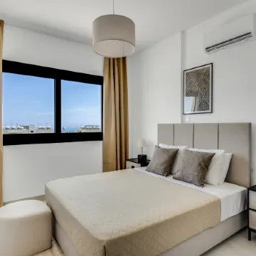 Sanders Elgio - Pleasant 2-Bdr. Apt. w/ Balcony