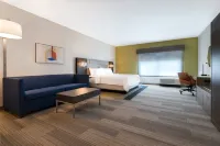 格倫代爾市中心智選假日飯店及套房