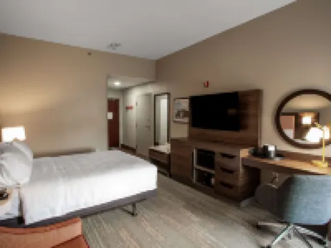 Hampton Inn Springfield Hotels in Springfield