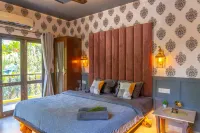 Whoopers Boutique Hostel, Anjuna Hotels near Tantra Rock Cliff