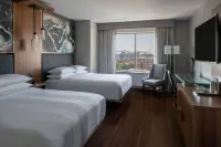 New Orleans Marriott Warehouse Arts District Hotels in New Orleans