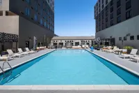 DoubleTree by Hilton Denver Cherry Creek - С тренажерным залом