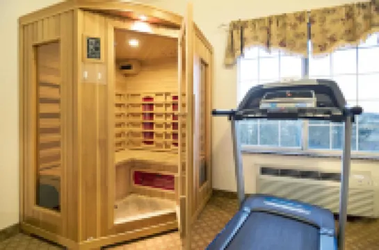 Super 8 by Wyndham Austin/Airport South