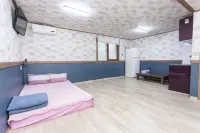 Busan Songjeong Lime Pension