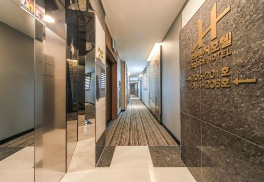 통영 브릿지호텔