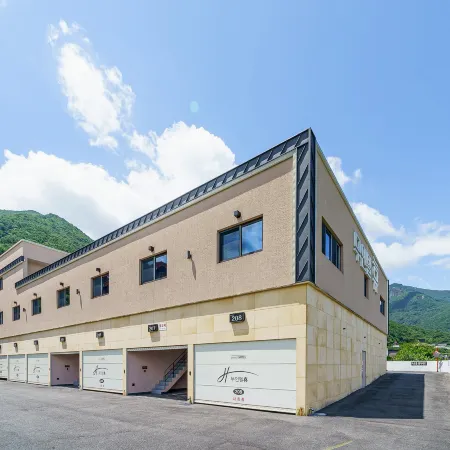 Ulsan Youngnam Alps Self Check-in Motel Hyu Отели рядом с достопримечательностью «Храм Соннамса»