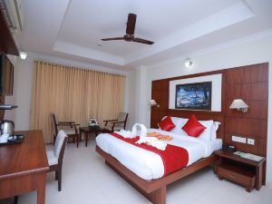 Hotel Peninsula Thrissur