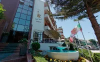 Hotel New York Hotels in Vlore