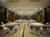 Surya Garden Hoteles en Distrito de Angul