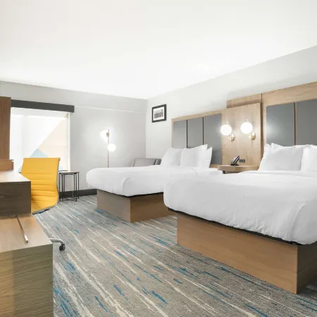 Best Western Plus Mobile Inn  Suites
