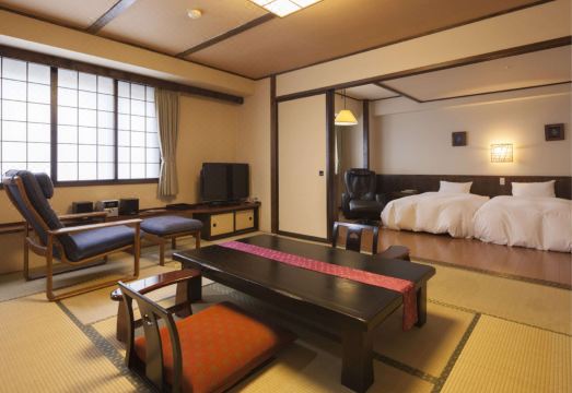 5. 누쿠모리 노 야..