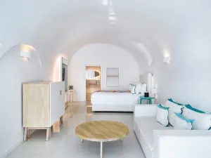 Katikies Chromata Santorini - The Leading Hotels of the World