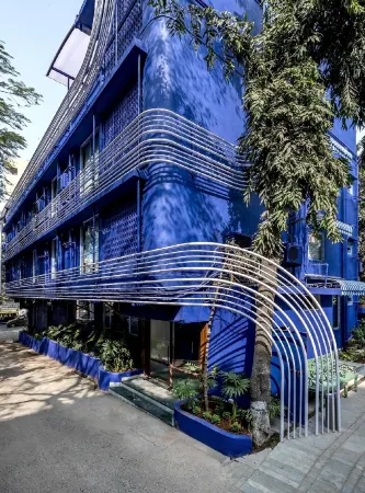 Hotel Kemps Corner Отели рядом с достопримечательностью «Вокзал Чхатрапати-Шиваджи»