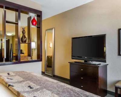 Cambria Hotel Traverse City Hotels in Traverse City