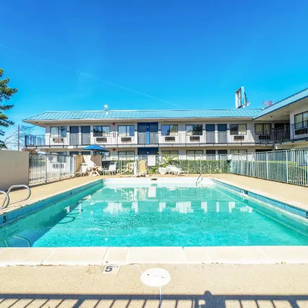 Xpress Inn & Extended Stays