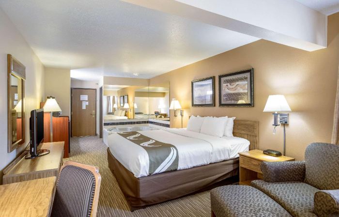 Quality Inn - Storm Lake
