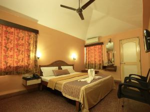 Hotel Gopika International