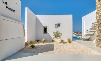 Lil Paros Luxury Suites