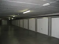 馬萊科特酒店由F酒店提供 - 停車場