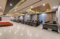 Ascent Hotel & Cafe Malang
