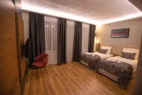 Divares Luxury Hotel - 4 Yıldız
