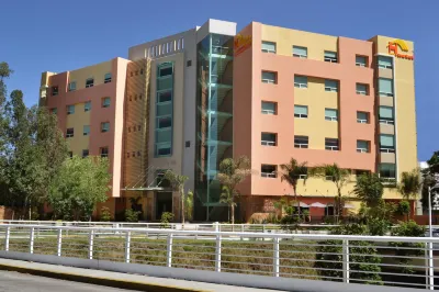 Hostalia Hotel Expo & Business Class Hotel di 