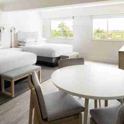 Hampton by Hilton Grand Cayman Seven Mile Beach Rooms