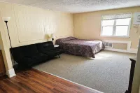 Love Hotels Timberline by OYO Lake Superior