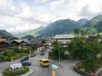 Haus am Bach Hotels in Zweisimmen