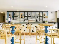 Mercure Langkawi Pantai Cenang - bar