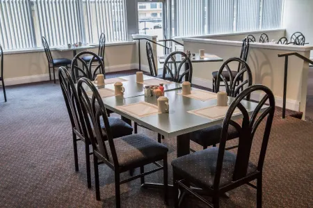 Quality Inn Elizabeth City Near University Отели в г. Никсонтон